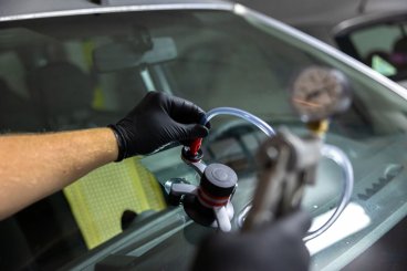 Letná pasca pre vaše autosklo: Klíma, horúčavy a nečakané praskliny